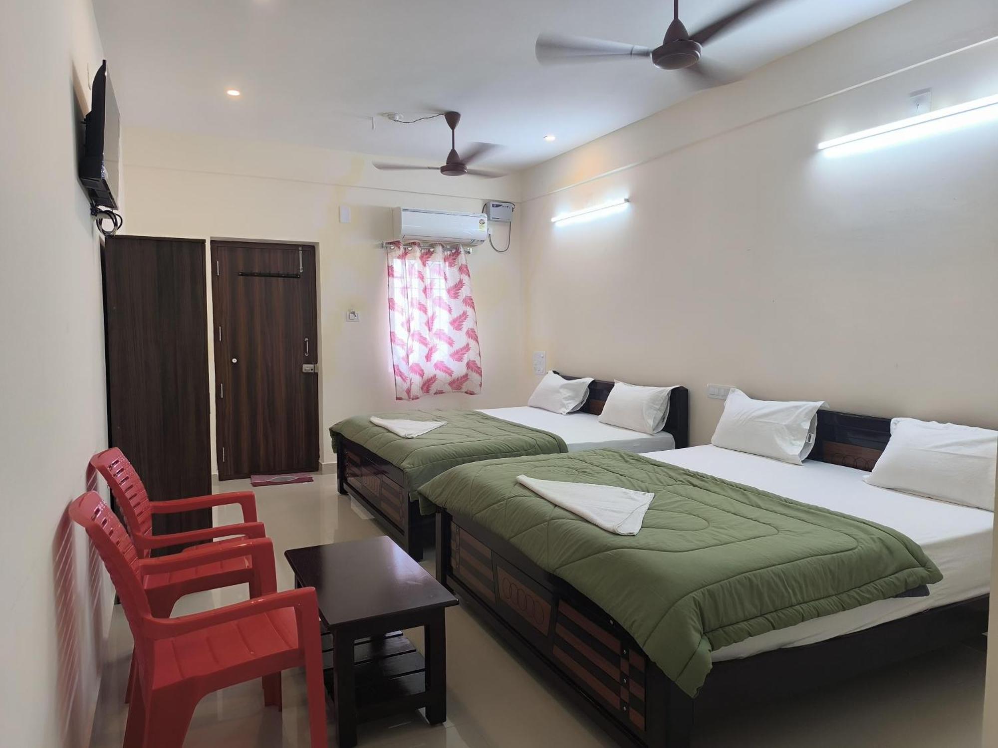 Hotel Vishnu Grand Tirupati Exterior photo