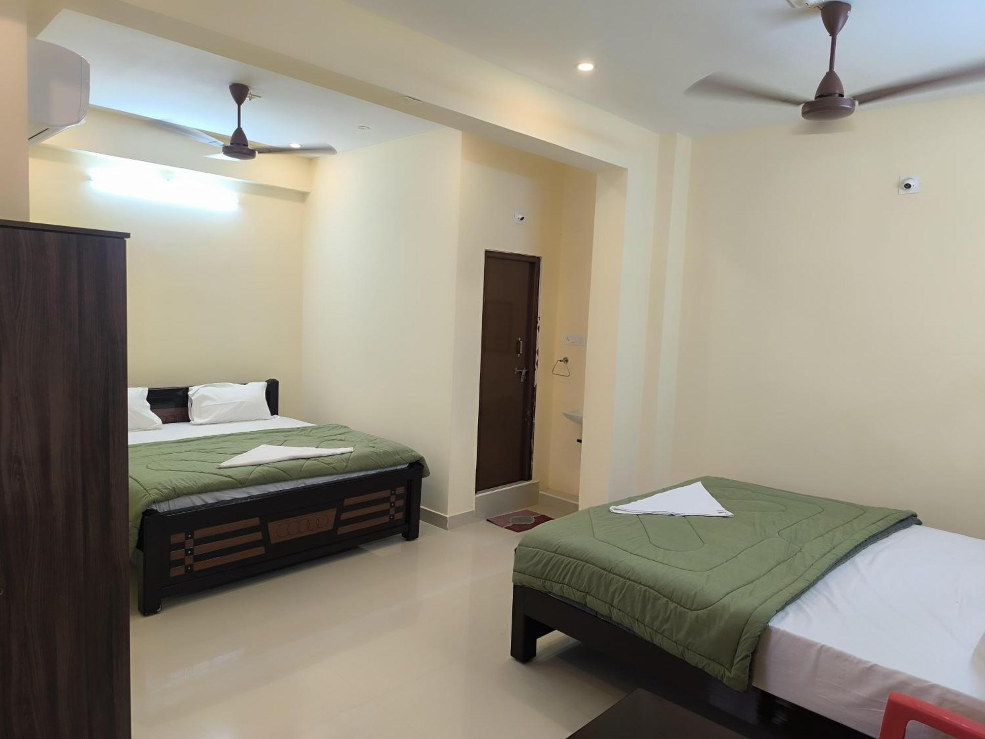 Hotel Vishnu Grand Tirupati Exterior photo